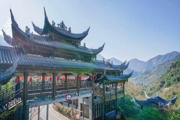 華中旅游