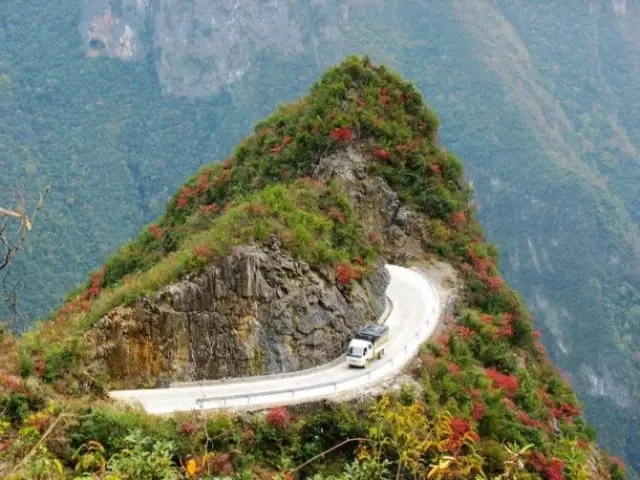 巫溪蘭英大峽谷山路 